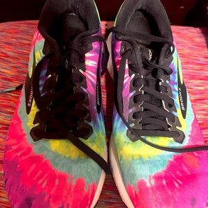 Women’s 9.5 Brooks